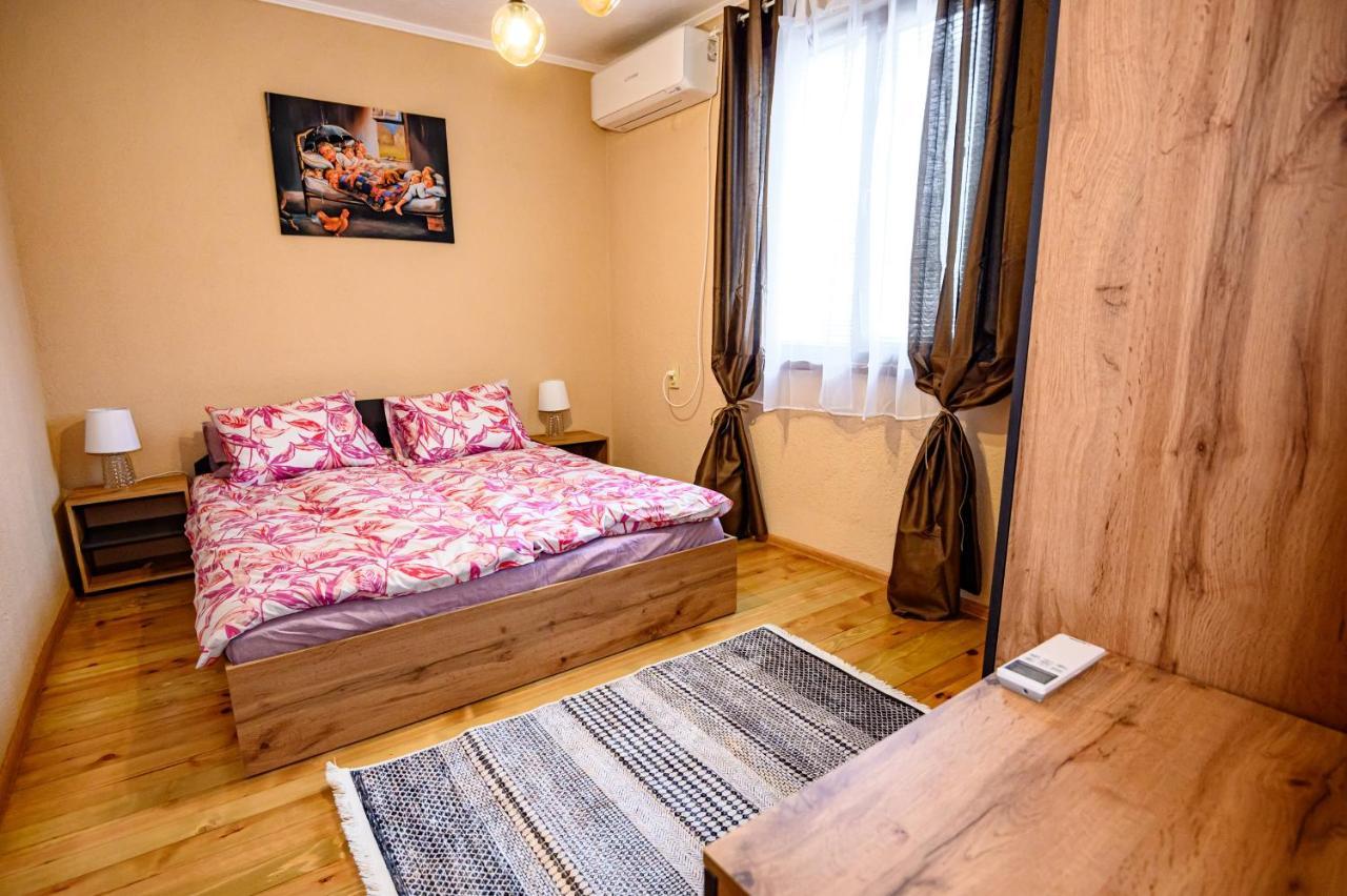 Lalev Guest House Bansko Exterior foto