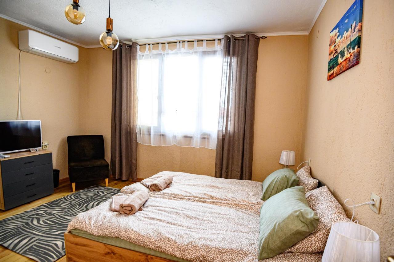Lalev Guest House Bansko Exterior foto